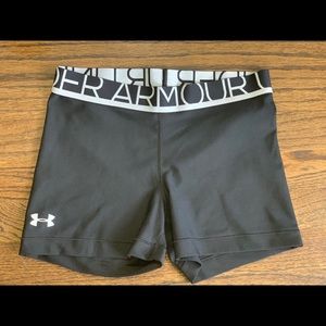 Women’s under armour compression shorts